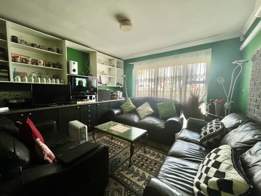 4 Bedroom Property for Sale in Mandalay Western Cape